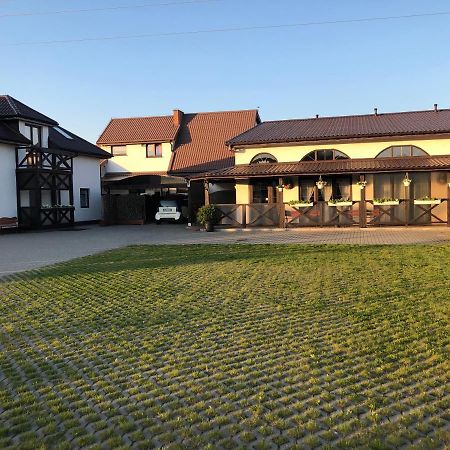 Vila Bernat Puławy Exteriér fotografie