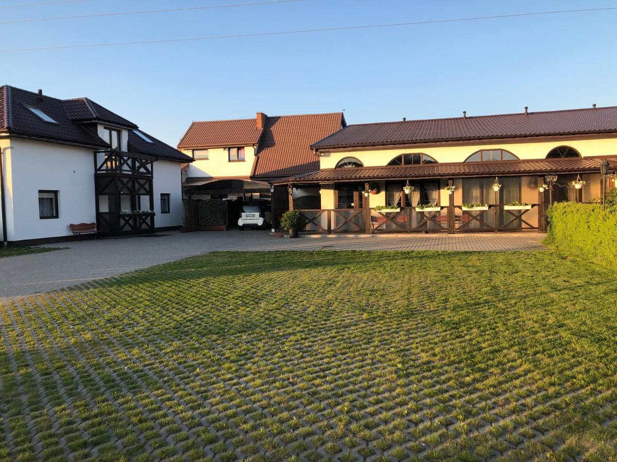 Vila Bernat Puławy Exteriér fotografie